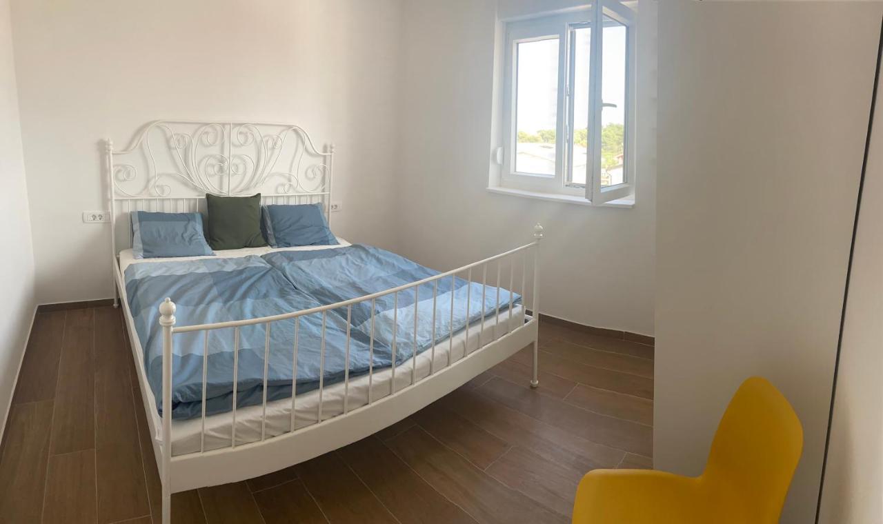 Daniela Family Apartment - Top Floor - New & Quite Location - Great Sea & Island View Vir Bagian luar foto